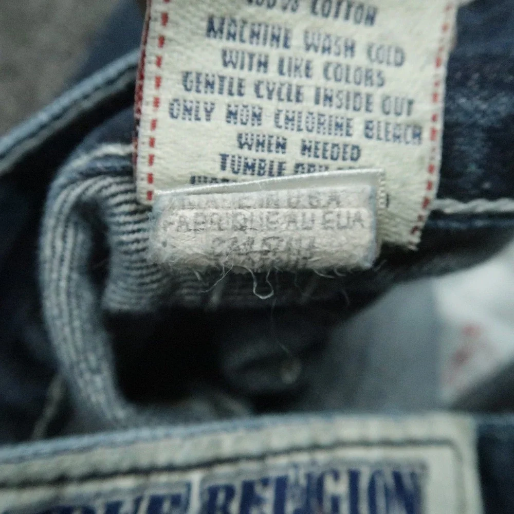 True Religion Jeans Mens 36x28‎ Blue Bootcut Raw Hem 5 Pocket Flaps